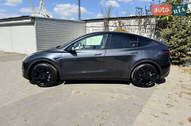 Внедорожник / Кроссовер Tesla Model Y 2024 в 