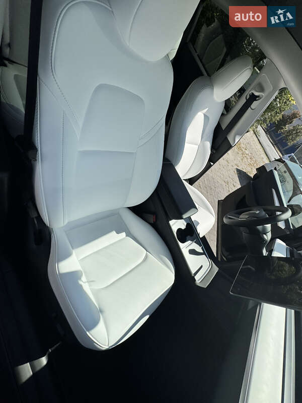 Внедорожник / Кроссовер Tesla Model Y 2024 в Днепре фото 20 Внедорожник / Кроссовер Tesla Model Y 2024 в Днепре