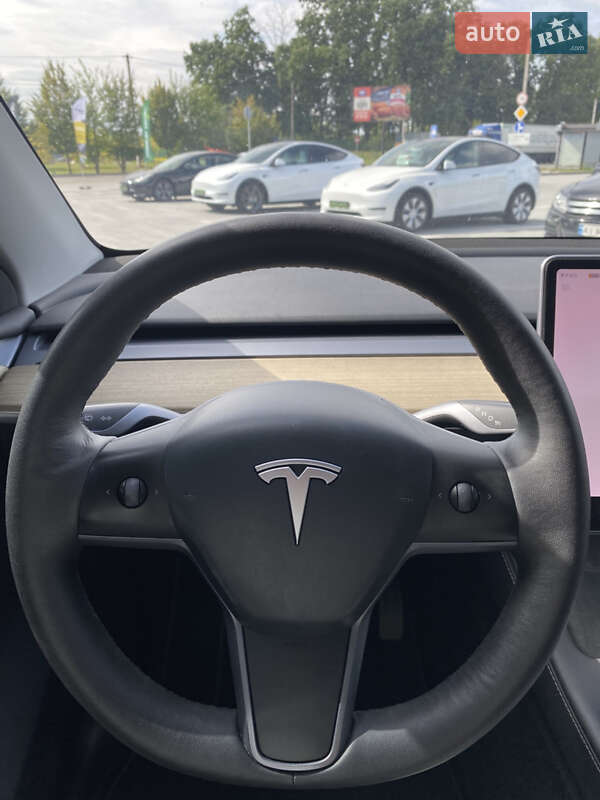 Внедорожник / Кроссовер Tesla Model Y 2023 в Киеве фото 17 Внедорожник / Кроссовер Tesla Model Y 2023 в Киеве