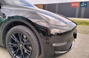 Позашляховик / Кросовер Tesla Model Y 2022 в 