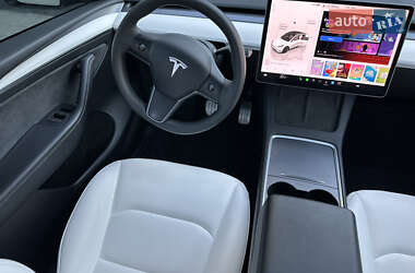 Позашляховик / Кросовер Tesla Model Y 2023 в 