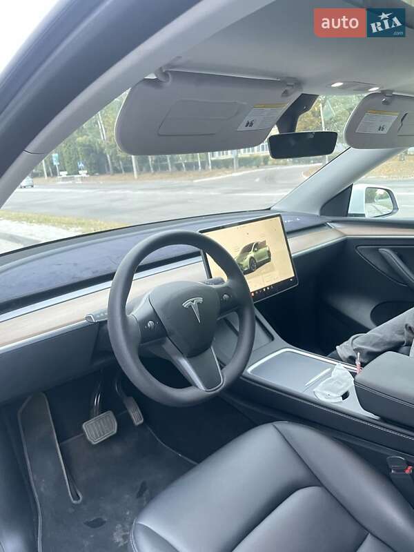 Внедорожник / Кроссовер Tesla Model Y 2023 в Белой Церкви