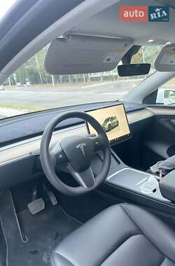 Позашляховик / Кросовер Tesla Model Y 2023 в 