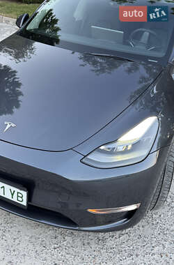 Позашляховик / Кросовер Tesla Model Y 2022 в 