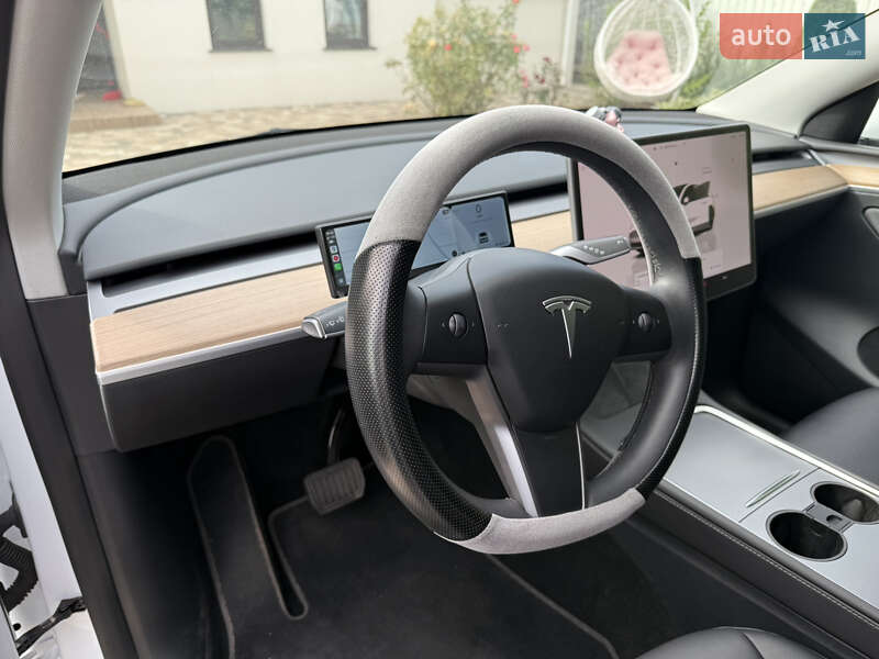 Внедорожник / Кроссовер Tesla Model Y 2023 в Броварах