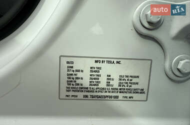 Внедорожник / Кроссовер Tesla Model Y 2023 в Броварах