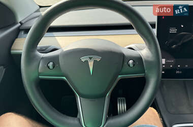 Позашляховик / Кросовер Tesla Model Y 2021 в 