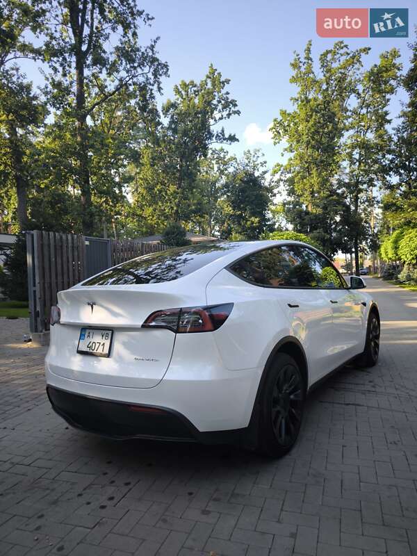 Внедорожник / Кроссовер Tesla Model Y 2023 в Буче