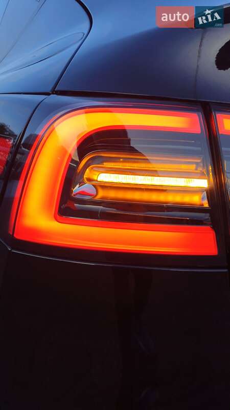 Внедорожник / Кроссовер Tesla Model Y 2021 в Киеве фото 11 Внедорожник / Кроссовер Tesla Model Y 2021 в Киеве