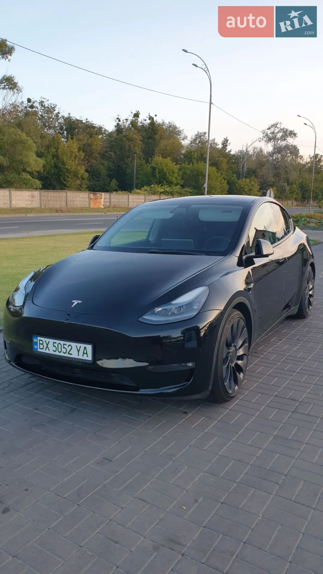 2021 Tesla Model Y - мініатюра 4