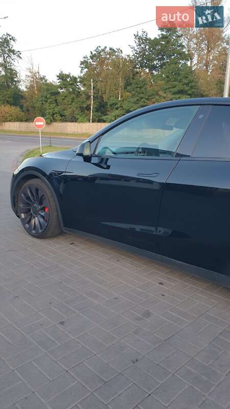Внедорожник / Кроссовер Tesla Model Y 2021 в Киеве фото 7 Внедорожник / Кроссовер Tesla Model Y 2021 в Киеве