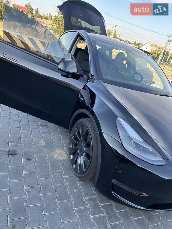 Позашляховик / Кросовер Tesla Model Y 2023 в Одесі