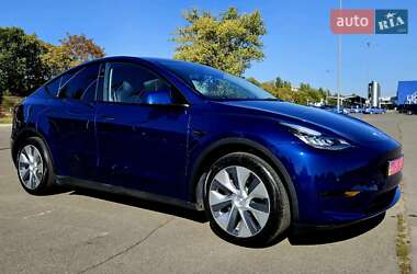 Внедорожник / Кроссовер Tesla Model Y 2021 в 