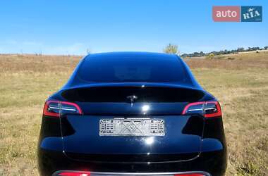 Внедорожник / Кроссовер Tesla Model Y 2024 в 