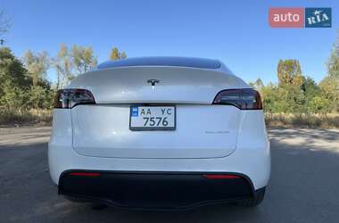 Позашляховик / Кросовер Tesla Model Y 2021 в 