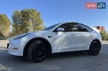Позашляховик / Кросовер Tesla Model Y 2021 в 