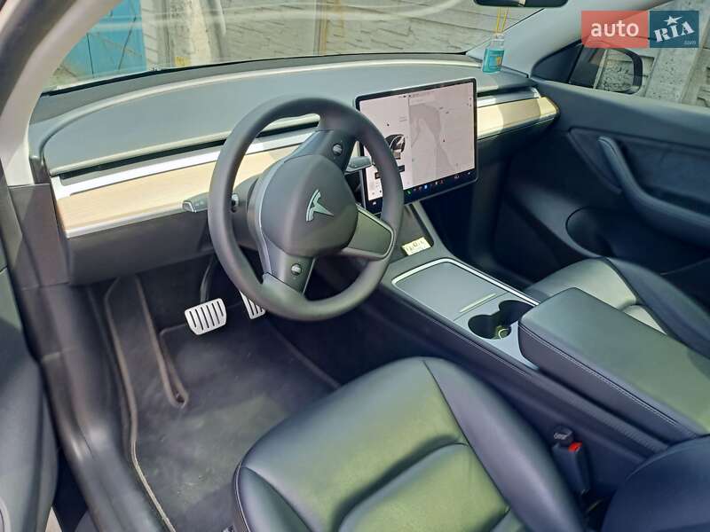 Внедорожник / Кроссовер Tesla Model Y 2021 в Днепре