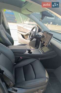 Позашляховик / Кросовер Tesla Model Y 2022 в 
