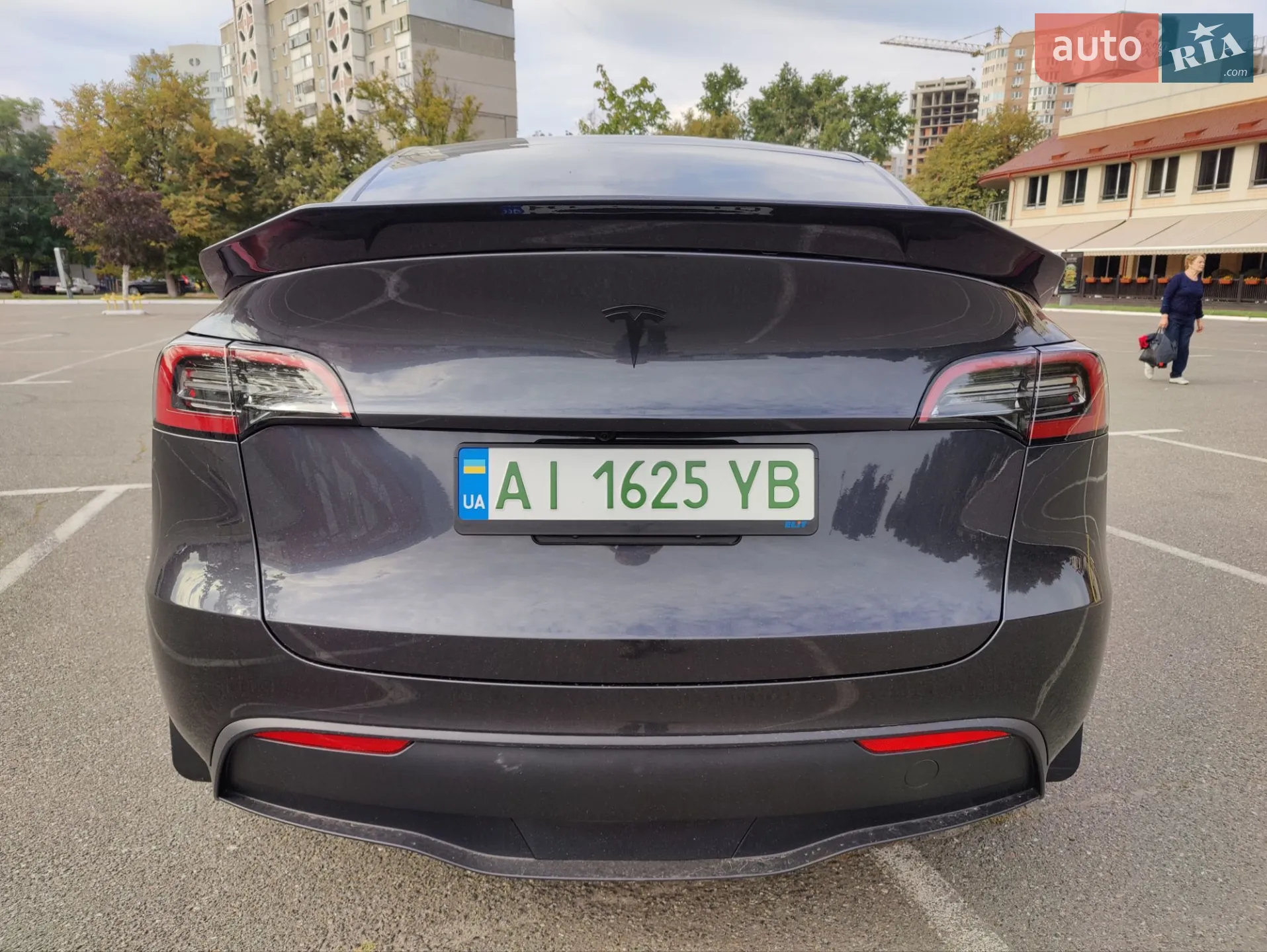 2024 Tesla Model Y - мініатюра 3