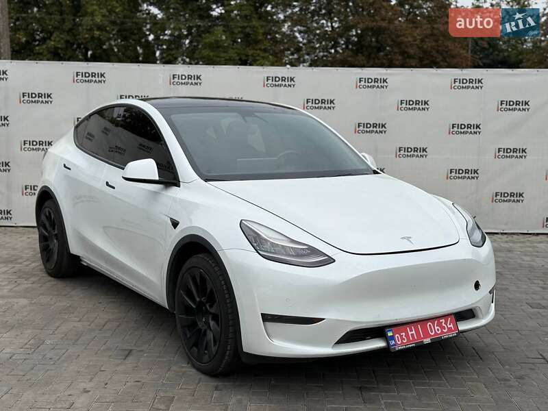 Tesla Model Y 2020