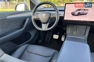Внедорожник / Кроссовер Tesla Model Y 2023 в 