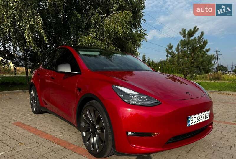 Позашляховик / Кросовер Tesla Model Y 2021 в 