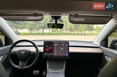 Позашляховик / Кросовер Tesla Model Y 2021 в 