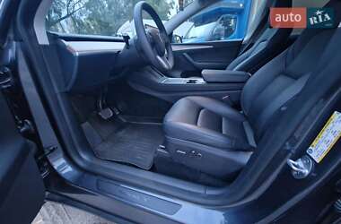 Внедорожник / Кроссовер Tesla Model Y 2023 в 