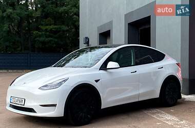 Позашляховик / Кросовер Tesla Model Y 2021 в 
