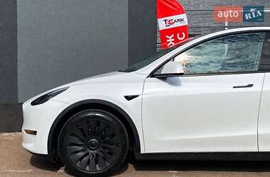 Позашляховик / Кросовер Tesla Model Y 2021 в 