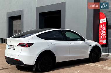 Позашляховик / Кросовер Tesla Model Y 2021 в 