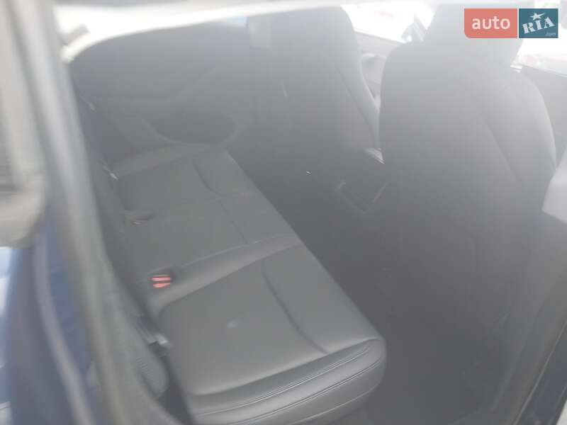 Внедорожник / Кроссовер Tesla Model Y 2025 в Киеве