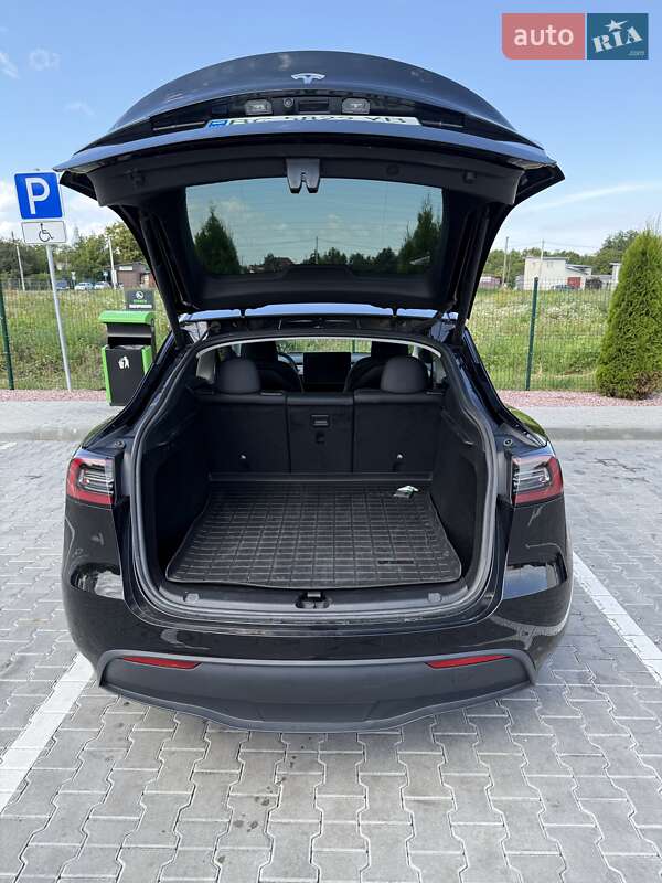 Позашляховик / Кросовер Tesla Model Y 2023 в Стрию