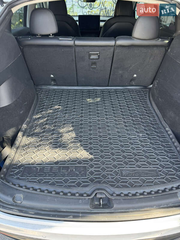 Позашляховик / Кросовер Tesla Model Y 2022 в Ірпені фото 5 Позашляховик / Кросовер Tesla Model Y 2022 в Ірпені