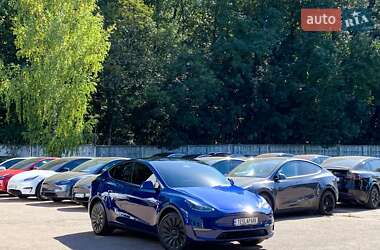 Позашляховик / Кросовер Tesla Model Y 2023 в 