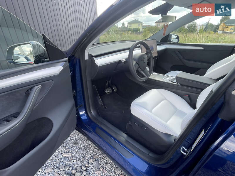 Позашляховик / Кросовер Tesla Model Y 2024 в Львові