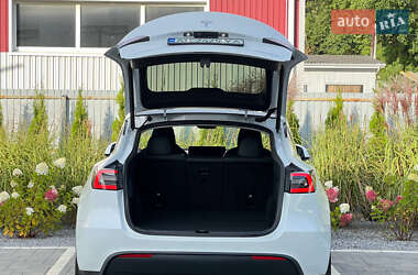 Внедорожник / Кроссовер Tesla Model Y 2021 в 