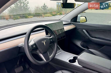 Внедорожник / Кроссовер Tesla Model Y 2021 в 