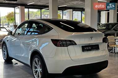 Позашляховик / Кросовер Tesla Model Y 2021 в 