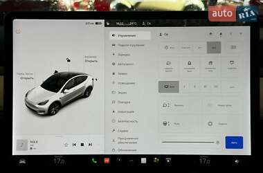 Позашляховик / Кросовер Tesla Model Y 2021 в 