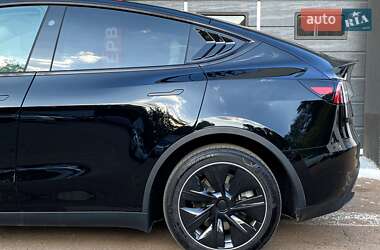 Внедорожник / Кроссовер Tesla Model Y 2024 в 