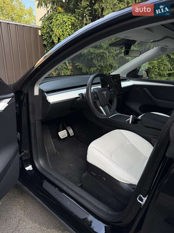 Позашляховик / Кросовер Tesla Model Y 2022 в Києві