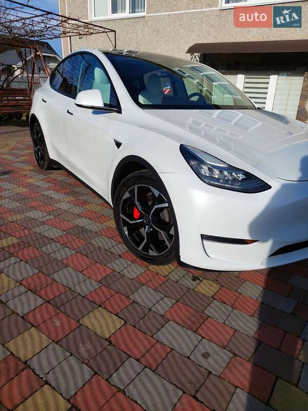 Внедорожник / Кроссовер Tesla Model Y 2020 в Тысменице