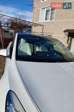 Позашляховик / Кросовер Tesla Model Y 2020 в 
