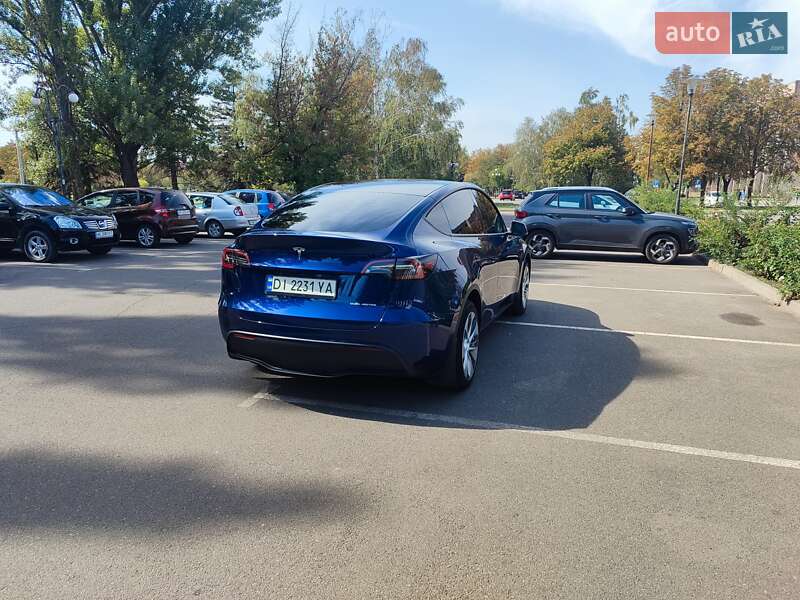 Позашляховик / Кросовер Tesla Model Y 2024 в Кривому Розі