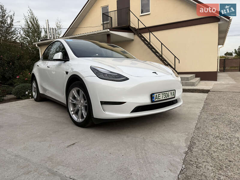 Внедорожник / Кроссовер Tesla Model Y 2023 в Днепре