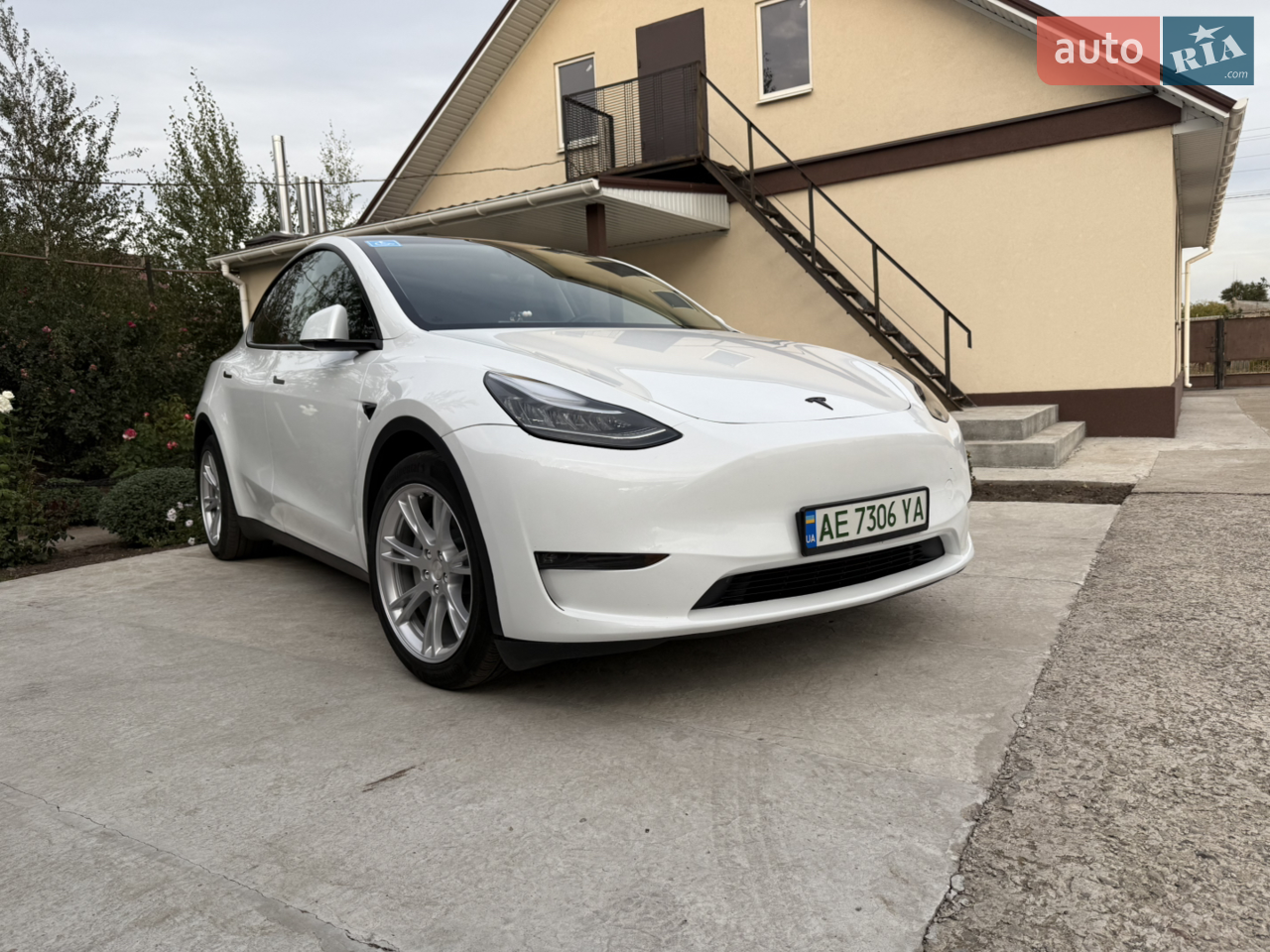2024 Tesla Model Y - мініатюра 15