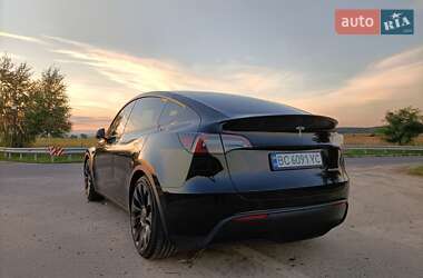 Позашляховик / Кросовер Tesla Model Y 2022 в 