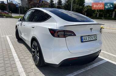 Внедорожник / Кроссовер Tesla Model Y 2024 в 
