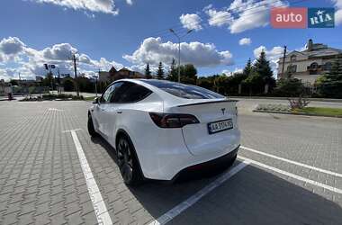Внедорожник / Кроссовер Tesla Model Y 2024 в 